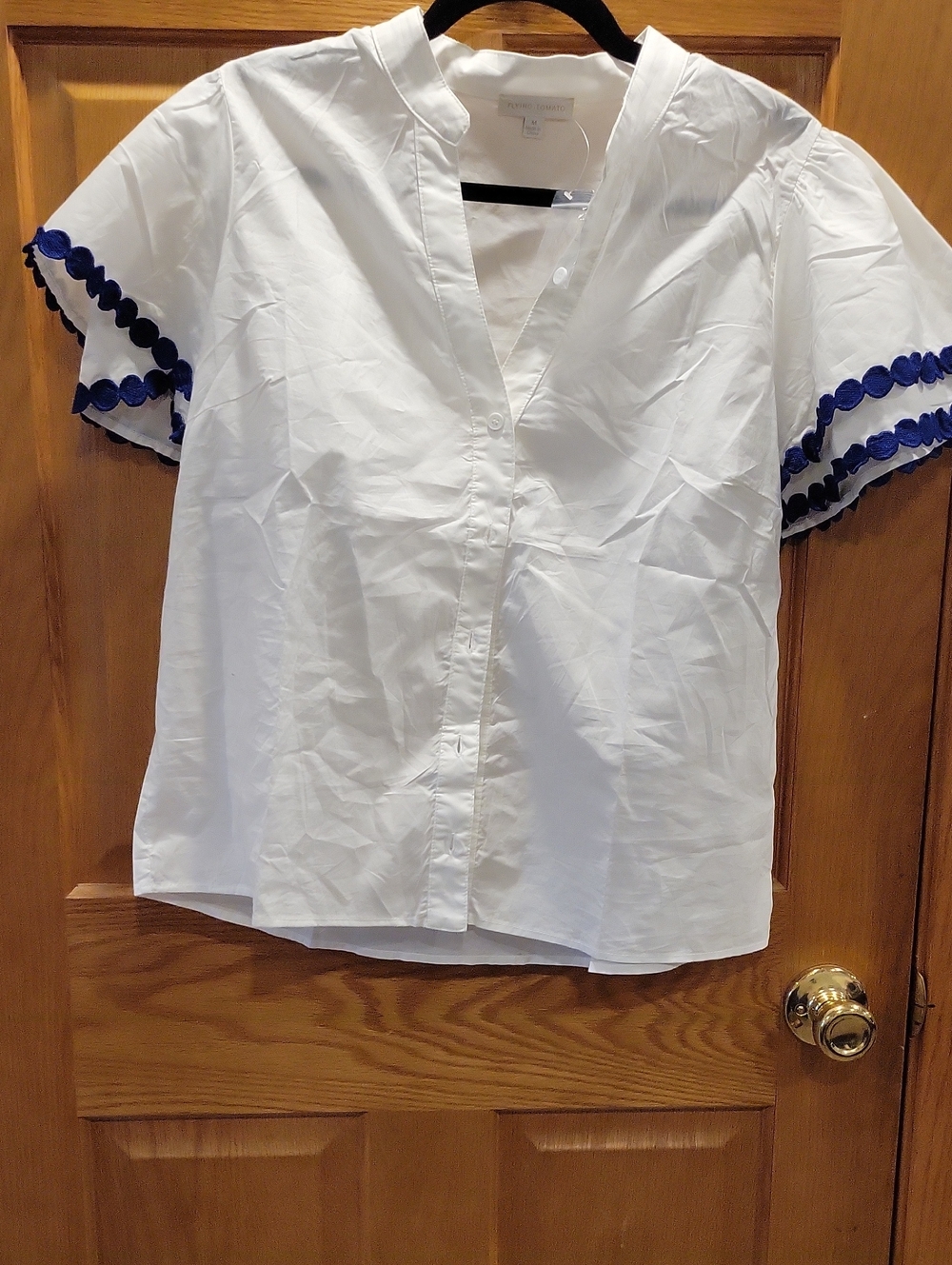 White Short-Sleeve V-Neck Top with Blue Trim